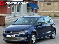 Mörkblå (blå) Begagnad 2010 VW Polo Halvkombi | 83 000 kr (Marknadspris)