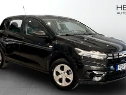 Svart Ny 2025 Dacia Sandero Essentiel Halvkombi | 200 700 kr (Marknadspris)