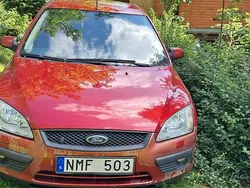 Röd Begagnad 2007 Ford Focus Kombi | 8 500 kr