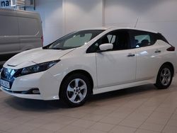 Vit Begagnad 2023 Nissan Leaf Acenta Halvkombi | 198 800 kr (Marknadspris)