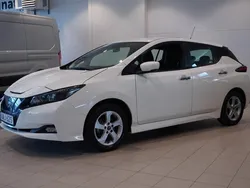 Vit Begagnad 2023 Nissan Leaf Acenta Halvkombi | 198 800 kr (Marknadspris)