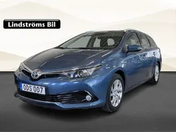 Blå Begagnad 2016 Toyota Auris Touring Sports Active Kombi | 179 000 kr (Marknadspris)