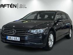 Mörkgrå (grå) Begagnad 2023 VW Passat Kombi | 299 800 kr (Marknadspris)