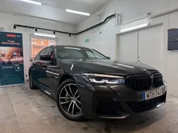 Grå Begagnad 2023 BMW 530e M Sport Sedan | 479 000 kr (Marknadspris)