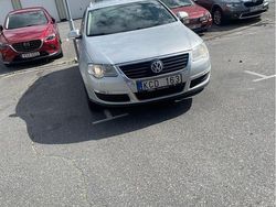 Silver Begagnad 2010 VW Passat Sportline Kombi | 8 000 kr