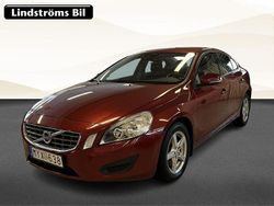 Röd Begagnad 2012 Volvo S60 Kinetic Sedan | 94 000 kr (Lite dyr)