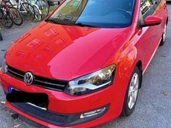 Röd Begagnad 2012 VW Polo Halvkombi | 75 000 kr (Marknadspris)