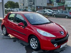 Röd Begagnad 2007 Peugeot 207 Halvkombi | 20 000 kr (Bra pris)