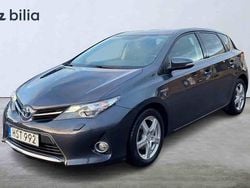 Blå Begagnad 2015 Toyota Auris Hybrid Halvkombi | 149 900 kr (Marknadspris)