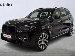 Svart Begagnad 2025 BMW X7 M Sport SUV | 1 065 500 kr (Superpris)