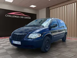 Mörkblå Begagnad 2005 Chrysler Grand Voyager Minibuss | 39 900 kr