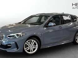 Mörkgrå (grey) Begagnad 2020 BMW 118 M Sport Halvkombi | 254 700 kr (Lite dyr)