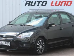 Svart Begagnad 2010 Ford Focus Platinum Halvkombi | 34 000 kr (Marknadspris)