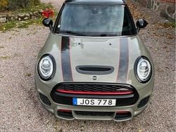 Grå Begagnad 2019 Mini John Cooper Works Halvkombi | 235 000 kr (Marknadspris)
