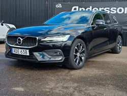 Svart Begagnad 2020 Volvo V60 Momentum Kombi | 205 000 kr (Marknadspris)
