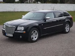 Svart Begagnad 2008 Chrysler 300C Touring Kombi | 48 900 kr