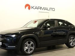 Svart Begagnad 2022 Mazda MX30 Exclusive-Line SUV | 159 900 kr (Marknadspris)