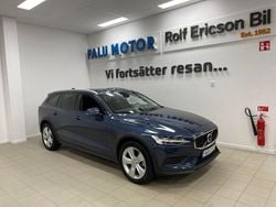 Blå Begagnad 2024 Volvo V60 CC Core Kombi | 399 500 kr (Bra pris)