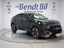 Svart Ny 2024 Citroën C4 Shine Halvkombi | 258 500 kr (Marknadspris)