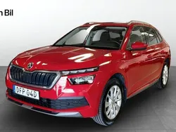 Röd Begagnad 2022 Skoda Kamiq Style SUV | 229 900 kr (Marknadspris)