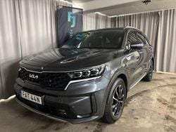 Grå Begagnad 2023 Kia Sorento Advance SUV | 489 900 kr (Marknadspris)