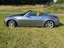 Grå Begagnad 2005 Nissan 350Z Cab | 145 000 kr (Marknadspris)