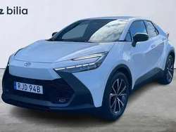 Vit Begagnad 2024 Toyota C-HR Style SUV | 379 900 kr (Bra pris)