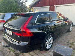 Svart Begagnad 2018 Volvo V90 Momentum Kombi | 169 000 kr (Bra pris)