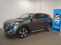 Mörkgrå (grå) Begagnad 2018 Hyundai Tucson SUV | 209 000 kr (Marknadspris)