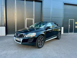 Svart Begagnad 2010 Volvo XC60 Momentum SUV | 109 900 kr (Marknadspris)