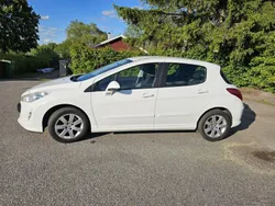 Vit Begagnad 2010 Peugeot 308 Halvkombi | 49 900 kr (Lite dyr)