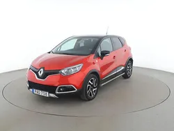 Röd Begagnad 2016 Renault Captur SUV | 112 000 kr (Marknadspris)