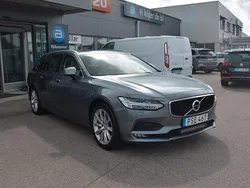 Grå Begagnad 2016 Volvo V90 Momentum Kombi | 189 900 kr (Marknadspris)