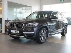 Grå Begagnad 2020 BMW X3 SUV | 289 900 kr (Marknadspris)