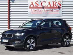 Svart Begagnad 2020 Volvo XC40 Momentum SUV | 289 000 kr (Bra pris)