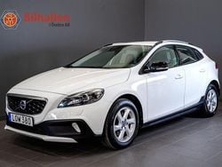 Vit Begagnad 2015 Volvo V40 CC Momentum Kombi | 79 900 kr (Bra pris)