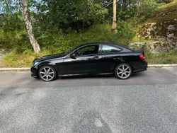 Svart Begagnad 2013 Mercedes C180 AMG Sportkupé | 130 000 kr (Bra pris)