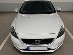 Vit Begagnad 2018 Volvo V40 Kinetic Kombi | 147 500 kr (Bra pris)
