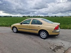 Gul Begagnad 2001 Volvo S60 Business Edition Sedan | 18 000 kr (Marknadspris)