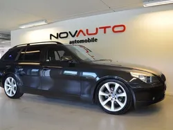 Safirsvart metallic Begagnad 2004 BMW 525 Shadowline Kombi | 29 900 kr