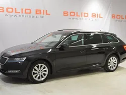Svart Begagnad 2023 Skoda Superb Business Line Kombi | 359 000 kr (Bra pris)