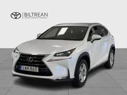 Vit Begagnad 2015 Lexus NX300h SUV | 234 000 kr (Lite dyr)