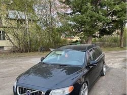 Grå Begagnad 2011 Volvo V70 Momentum Kombi | 51 000 kr (Lite dyr)