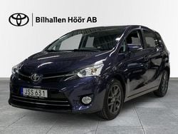 Blå Begagnad 2015 Toyota Verso Edition Minibuss | 159 900 kr (Marknadspris)