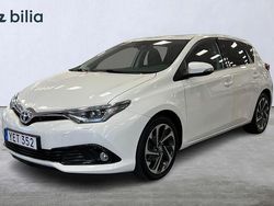 Vit Begagnad 2016 Toyota Auris Comfort Halvkombi | 129 900 kr (Marknadspris)