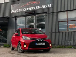 Röd Begagnad 2016 Toyota Yaris Active Halvkombi | 89 000 kr (Marknadspris)