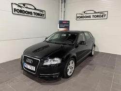 Svart Begagnad 2013 Audi A3 Sportback Attraction Halvkombi | 64 900 kr (Bra pris)