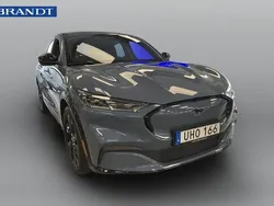 Blå Begagnad 2023 Ford Mustang Mach-E Premium SUV | 509 900 kr (Marknadspris)