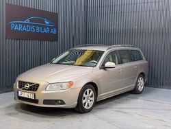 Ljusbrun (brun) Begagnad 2010 Volvo V70 Momentum Kombi | 49 900 kr (Bra pris)