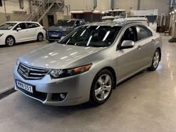 Silver Begagnad 2010 Honda Accord Elegance Sedan | 99 000 kr (Dyr)